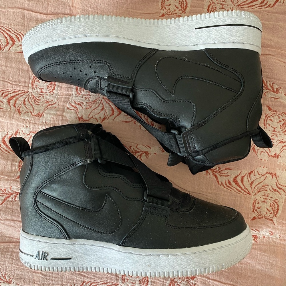Black Nike Hightops